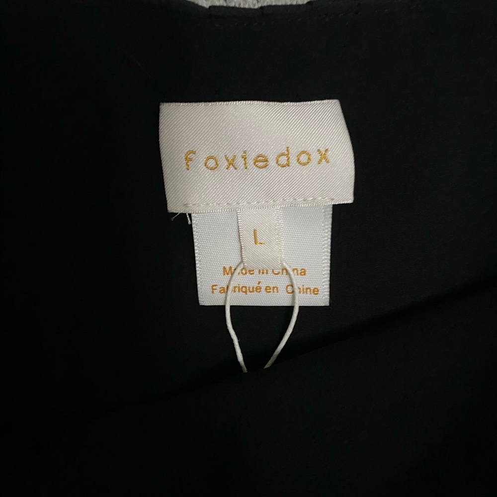 Foxiedox Tiered Cold Shoulder Dress-black - Picture 8 of 12